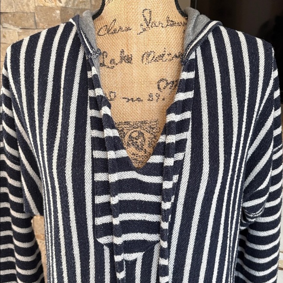 Soft Surroundings Offshore Pullover navy stripe hooded kangaroo pocket nautical - Picture 3 of 16